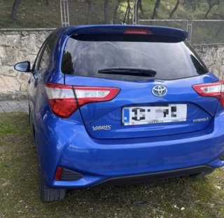 Toyota Yaris Feel Hibryd Autom. No enchufable.