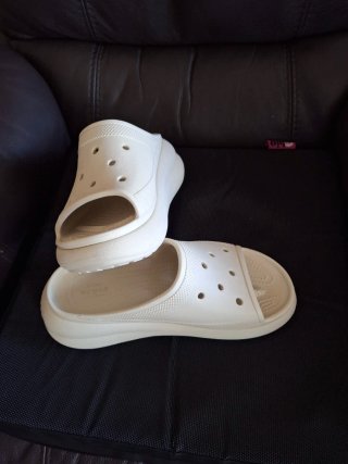 Sandalias Crocs Beige Mujer Talla 39 -40