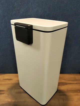 Cubo de Basura EKO Madison 30L Blanco Pedal
