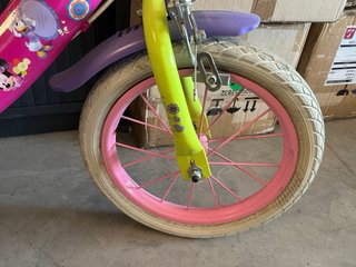 Bicicleta niña Minnie Mouse casi nueva