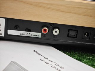 Tocadiscos LP-58W 33/45 RPM Preamp