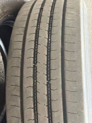 Neumático Camión Lassa 245/75 R17.5