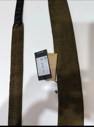 Corbata BOSS tejida oro y verde Seda 80%
