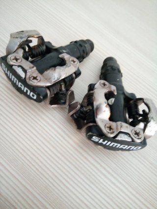 Pedales Shimano PD-M520