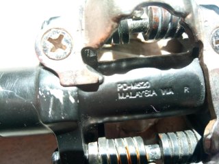 Pedales Shimano PD-M520