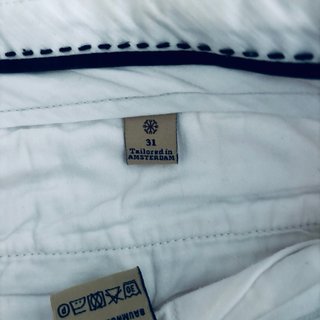 Bermudas blancas