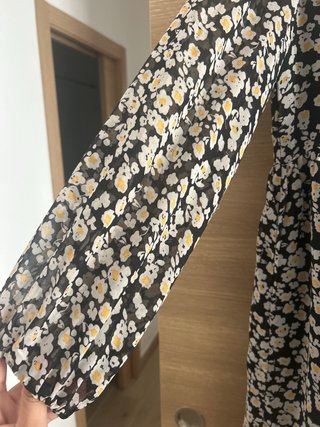 Vestido floral Mango