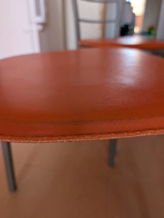 Mesa cristal de cocina extensible y 2 sillas