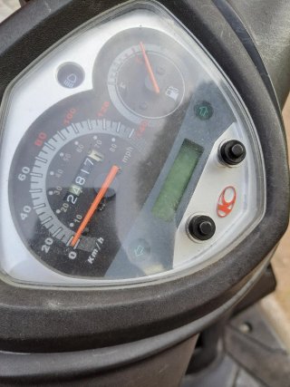 Kymco Scooter 125cc Negra/Plateada