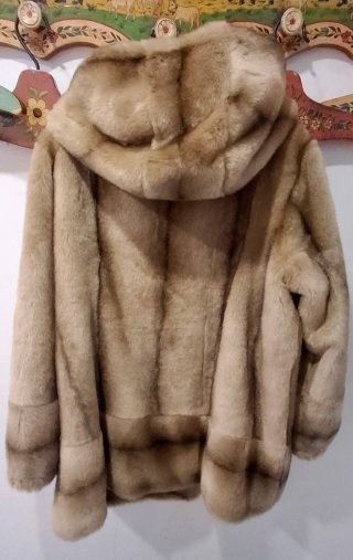 Chaquetón de pelo con capucha desmontable mujer