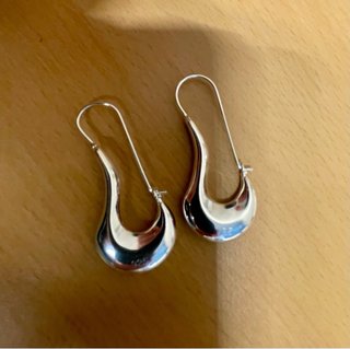 Pendientes modernos de plata