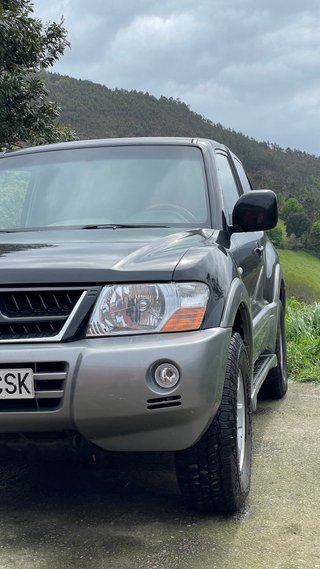 Mitsubishi Montero 2004