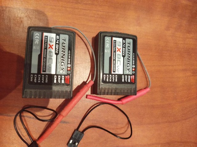 2 Receptores Turnigy 9X8Cv2 2.4GHz