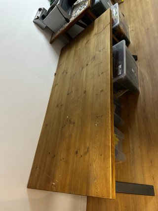 Mesa de madera rústica