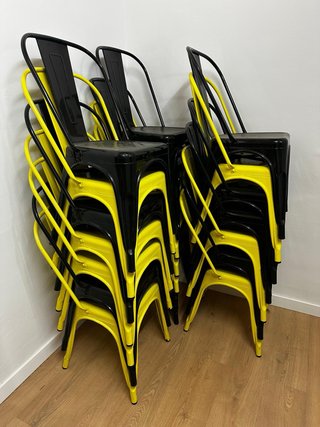 Mesa de madera rústica