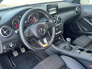 Mercedes A 160 | 39.000 km | Garantía | Libro rev.