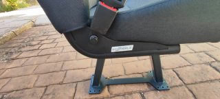 Asiento individual para transporte de pasajeros