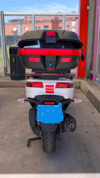 Piaggio MP3 300 LT ABS Scooter Automático