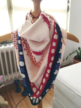 Pañuelo Cortefiel Corazón Rojo Azul