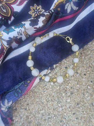 Pulsera hecha a mano