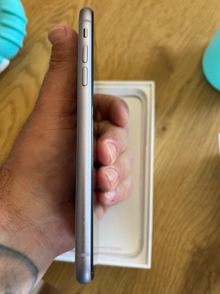 iPhone 11 256GB morado