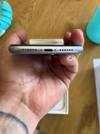iPhone 11 256GB morado