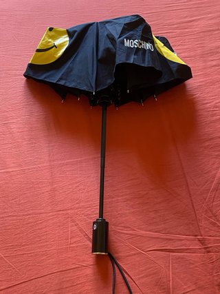 Ombrello Moschino Iconico Smiley Nero Giallo