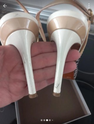 Zapatos destalonados REBECA SANVER beige y blanco