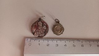 2 Medallas Religiosas de N.S. del Hort