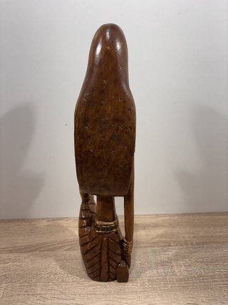 DONCELLA INDU MADERA TALLADA