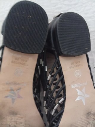 Sandalias gladiador Primadonna talla 38. Puestas 2