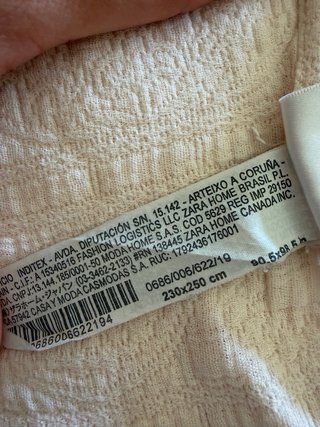 Colcha Zara Home color crema