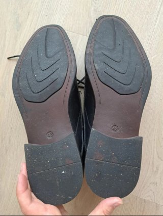 Botas negras de cuero auténtico