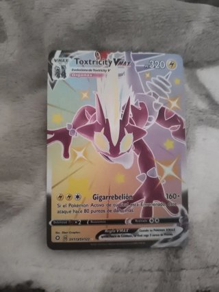 Carta Pokémon Umbreon VMAX 2021 111€ y más cartas