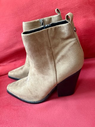 Botines tacón antelina forrados nuevos