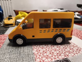 Autobús escolar Playmobil amarillo