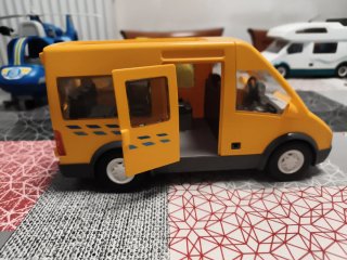 Autobús escolar Playmobil amarillo