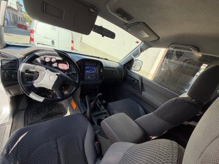 Mitsubishi Montero 2000