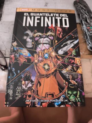 EL GUANTELETE DEL INFINITO MARVEL MUST HAVE