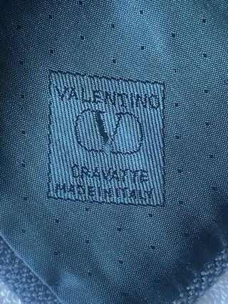 Cravatta Valentino nera anni '80