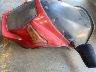 Carenado moto clásica rojo