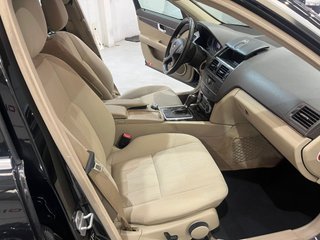 Mercedes-Benz c220 cdi 2009 Automático.