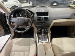Mercedes-Benz c220 cdi 2009 Automático.