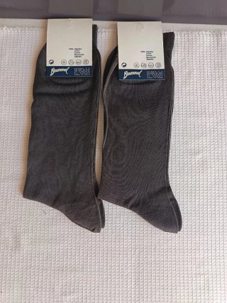 Mercería y manualidades: lana botones, cintas..