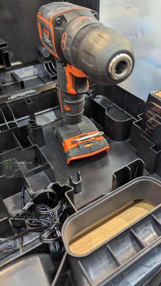 BLACK+DECKER BDCDC18-QW - Taladro atornillador 18V