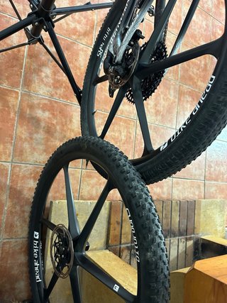 Llantas de carbono ahead biturbo RS las mas ligera
