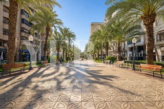 Piso en venta en Ensanche - Diputación en Alicante
