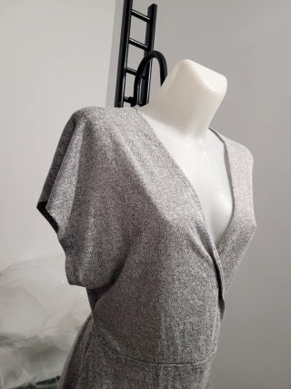 Vestido plateado women'secret, talla M