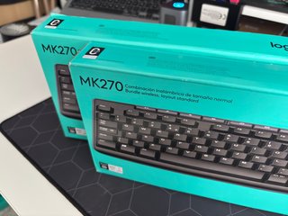Teclado y Ratón Logitech MK270