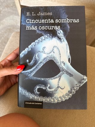 Cincuenta sombras más oscuras
